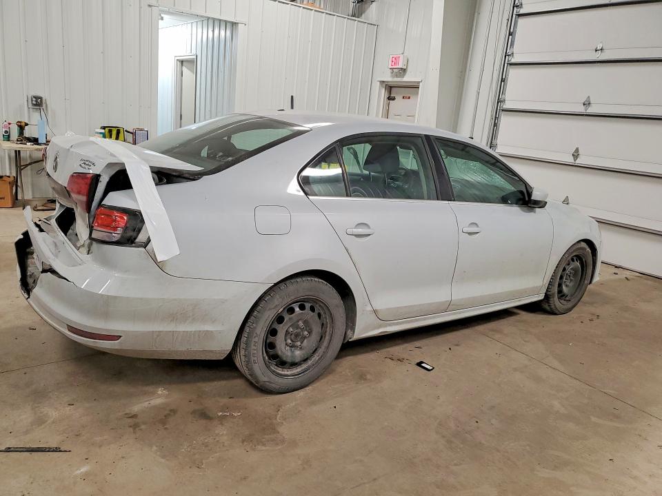 3VW167AJ7HM313636