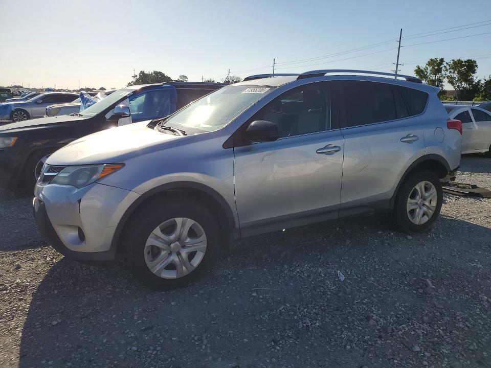 2015 TOYOTA RAV4 — VIN 2T3BFREV9FW257968