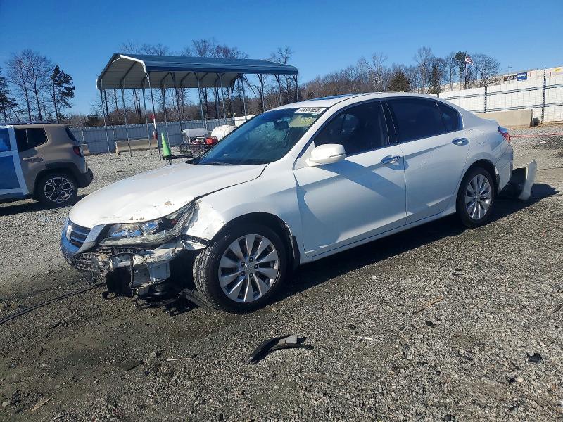 2015 HONDA ACCORD — VIN 1HGCR3F82FA002984