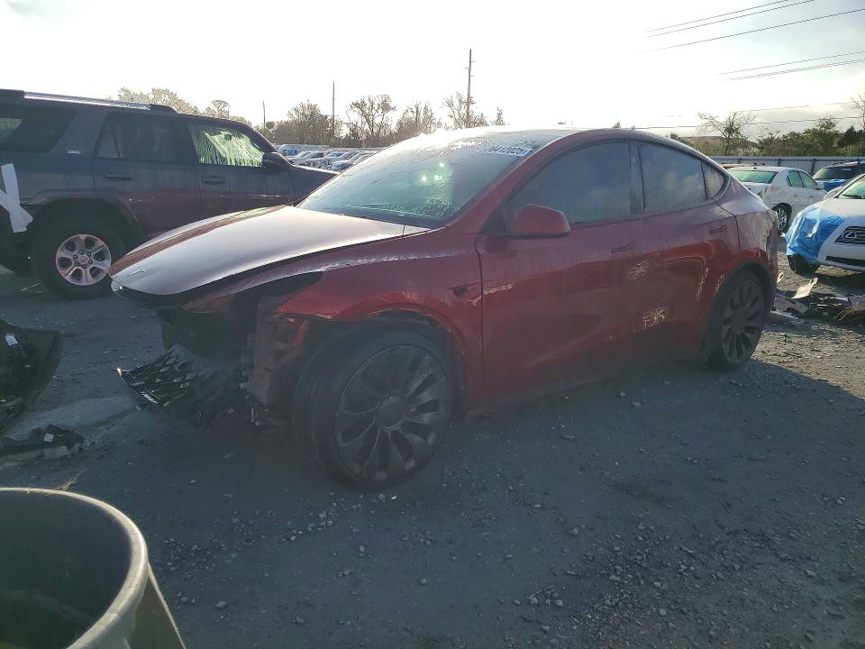 2025 TESLA MODEL Y — VIN 7SAYGDEF3SA338726
