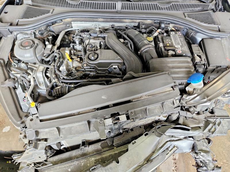 3VW7M7BU5NM001044