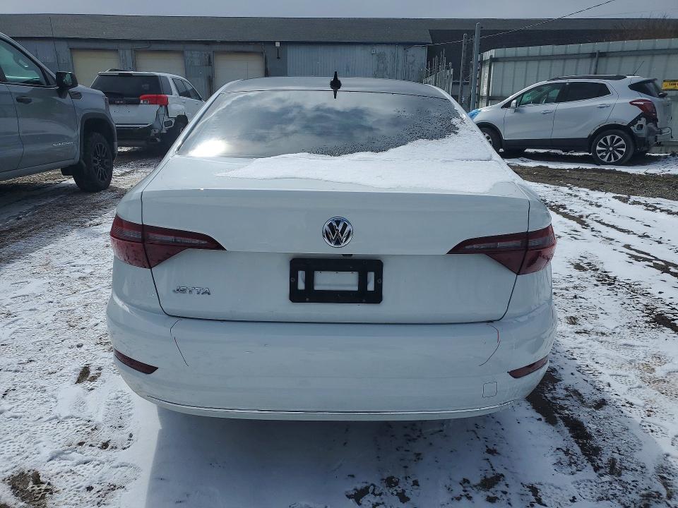3VWC57BUXMM099711