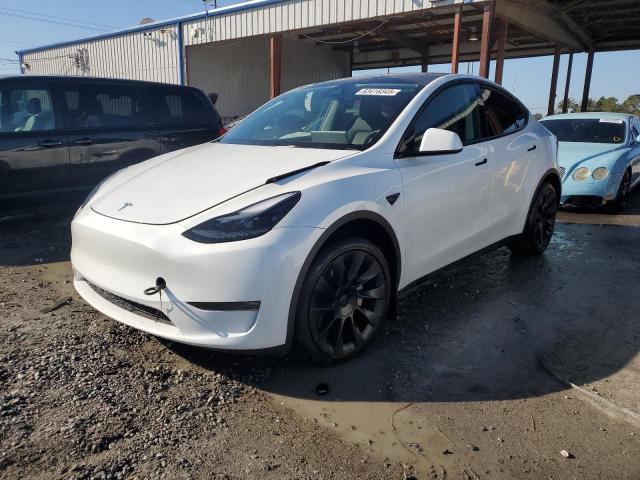 2024 TESLA MODEL Y — VIN 7SAYGDEE8RA230300