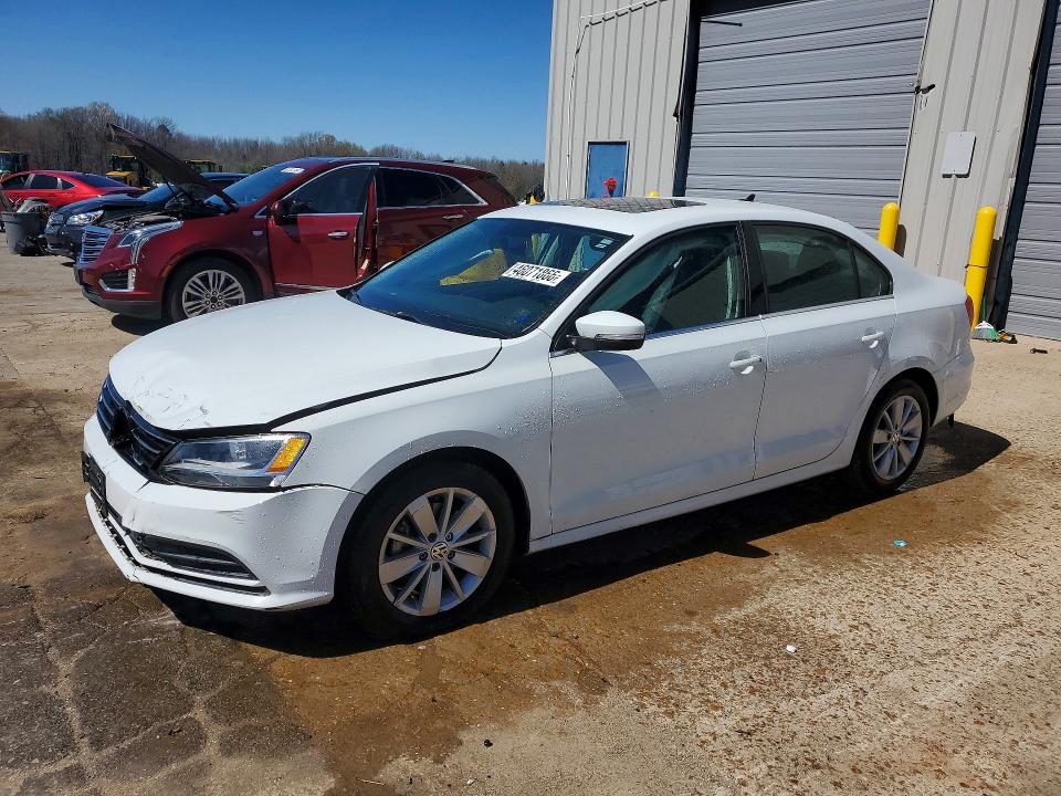 2015 VOLKSWAGEN JETTA — VIN 3VWD17AJ5FM258581