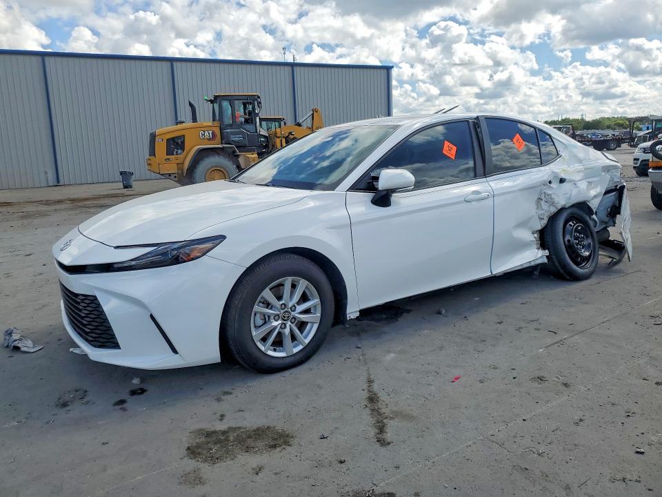 2026 TOYOTA CAMRY — VIN 4T1DAACK7TU674074