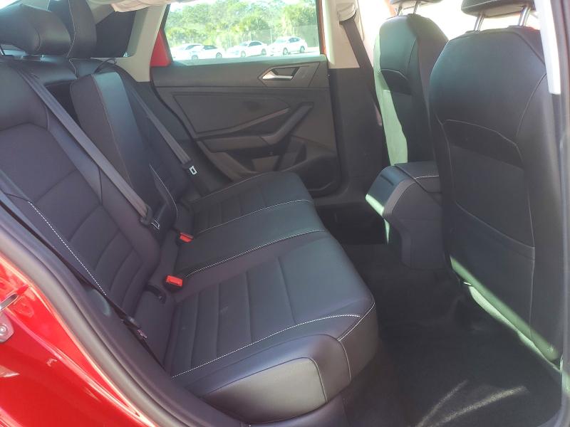 3VW7M7BU6RM095568