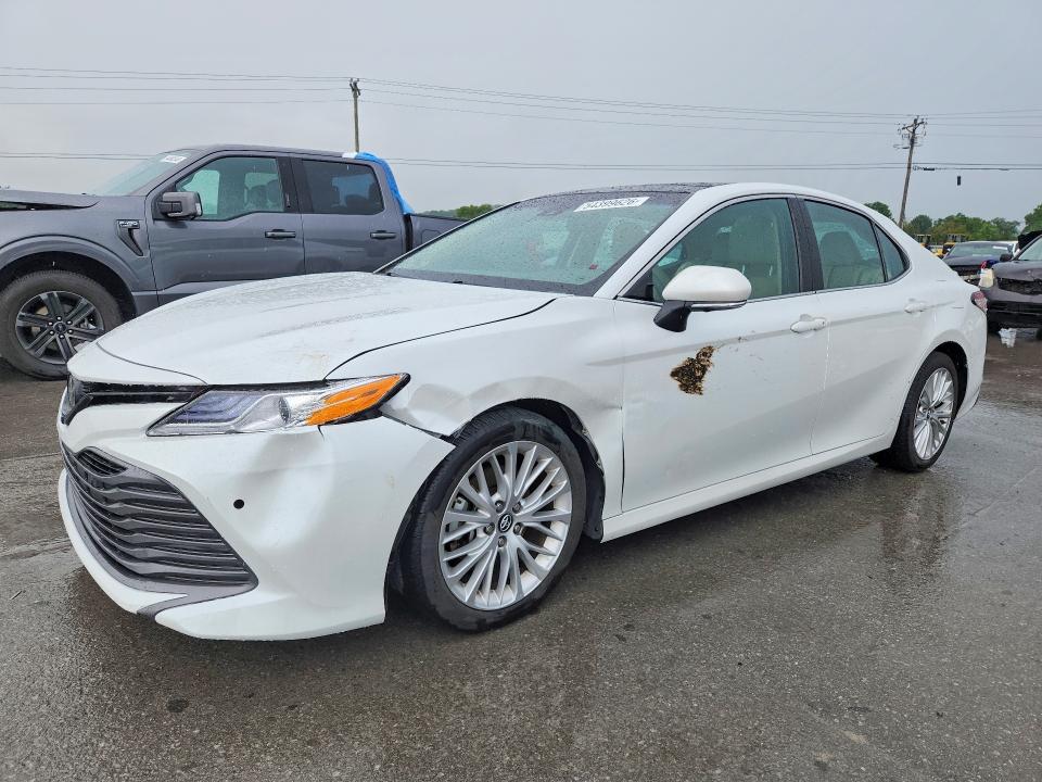 2018 TOYOTA CAMRY — VIN 4T1B11HK3JU013008