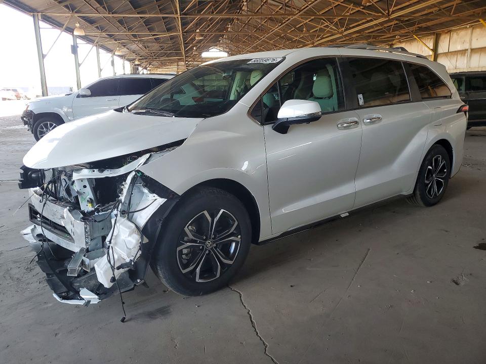 2026 TOYOTA SIENNA — VIN 5TDESKFC3TS251125