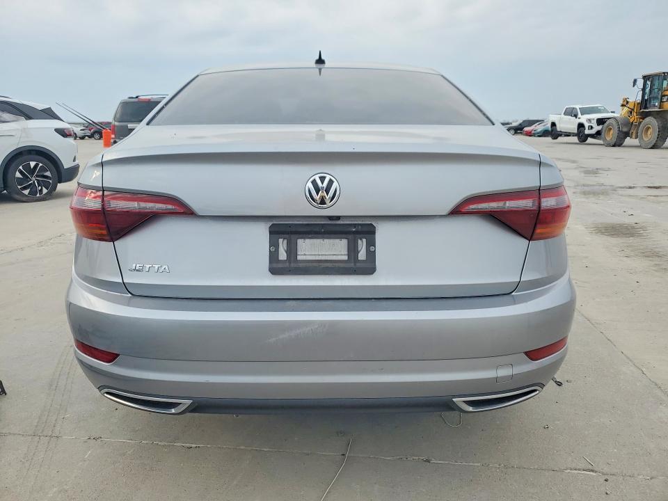 3VWCB7BUXKM260953