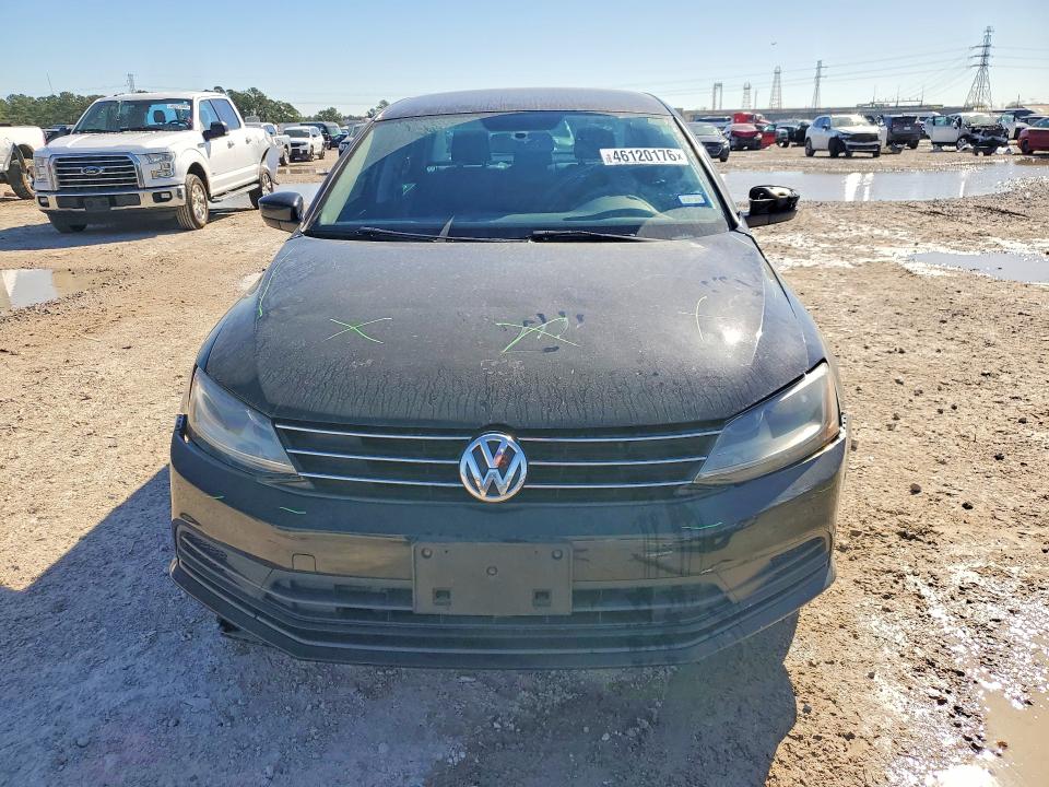 3VW2B7AJ4HM247823