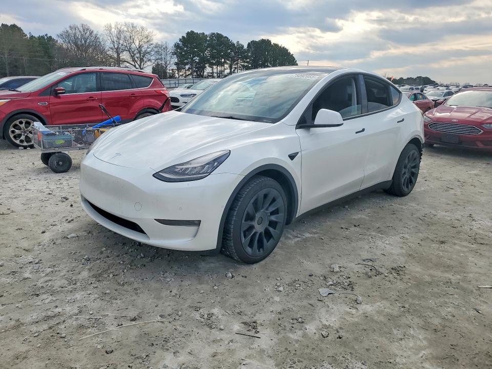 2021 TESLA MODEL Y — VIN 5YJYGDED0MF103718