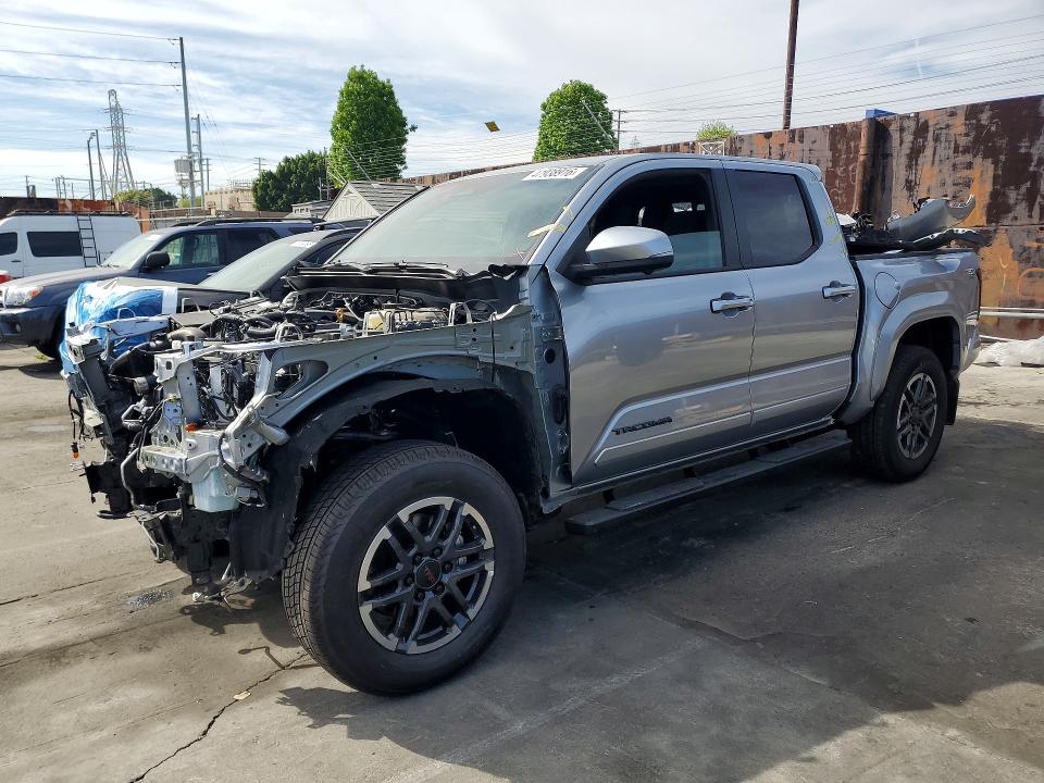 2025 TOYOTA TACOMA — VIN 3TMKB5FN0SM051100