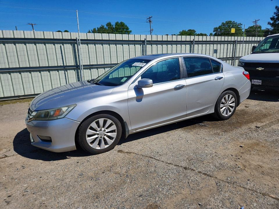 2015 HONDA ACCORD — VIN 1HGCR2F74FA089823