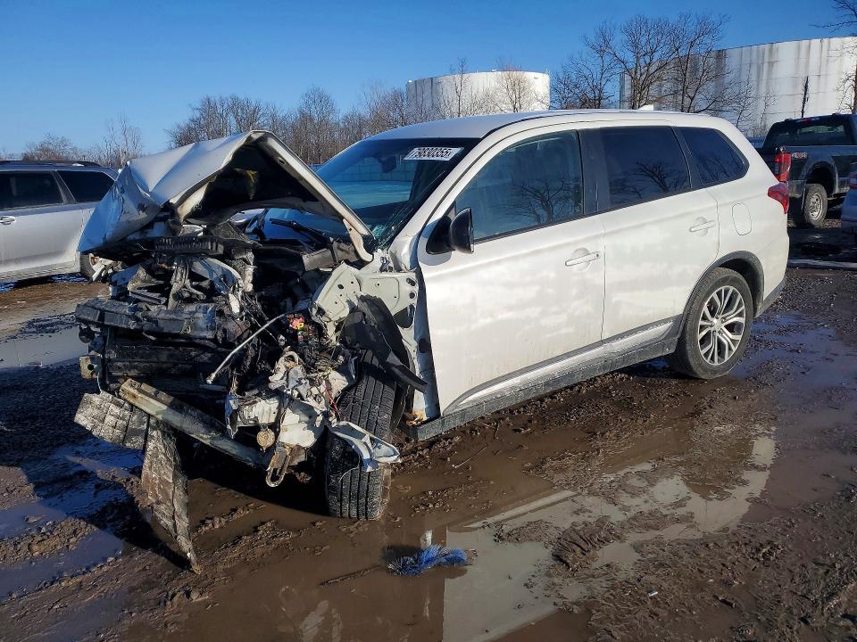 2018 MITSUBISHI OUTLANDER — VIN JA4AZ3A33JZ071396
