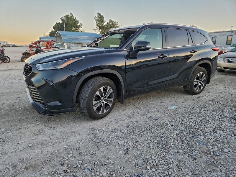 2021 TOYOTA HIGHLANDER — VIN 5TDGZRBH2MS559323