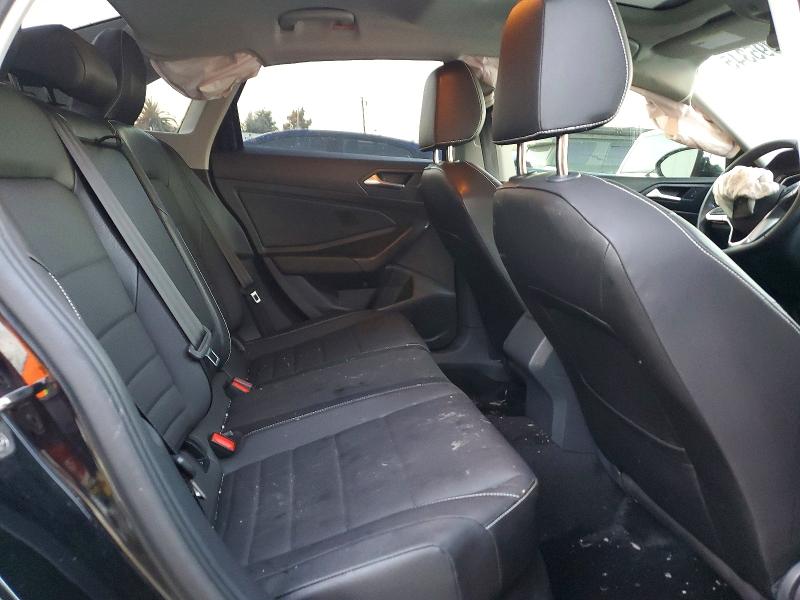 3VW7M7BU3PM051783