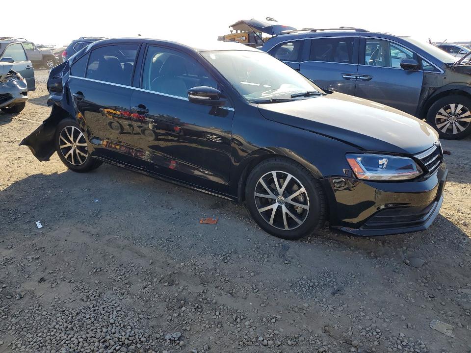 3VWDB7AJ8HM394199