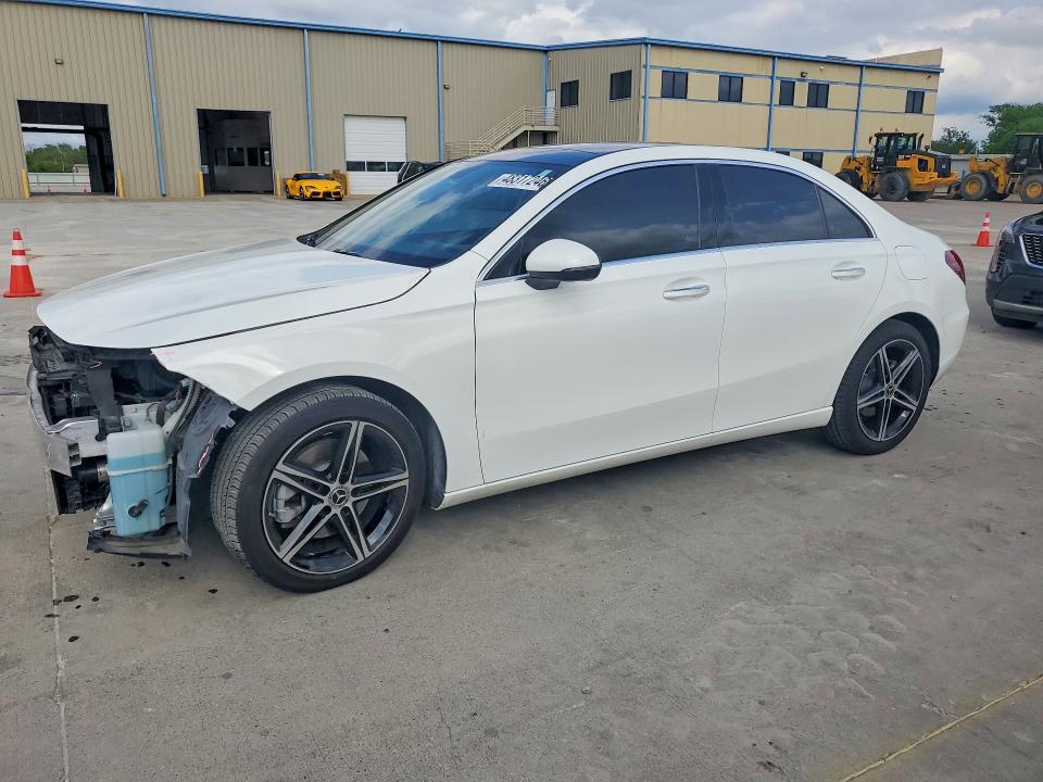 2019 MERCEDES-BENZ A — VIN WDD3G4EB3KW023014