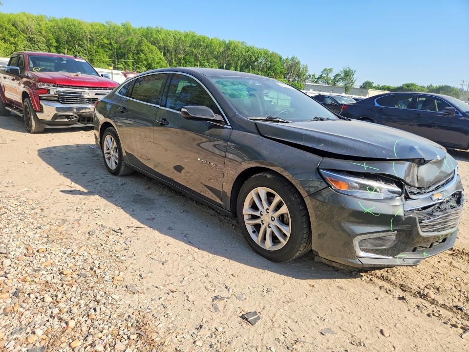 1G1ZE5ST9GF333214