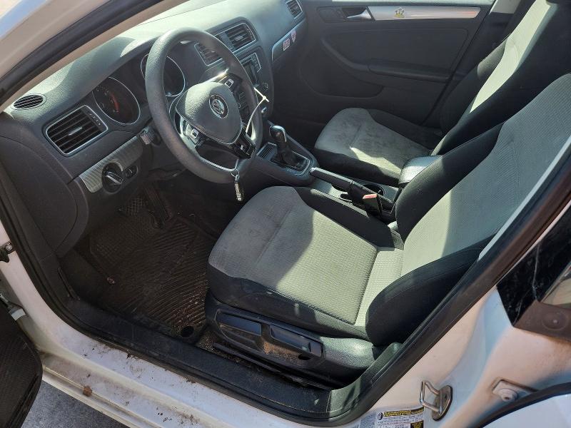 3VW2B7AJ9HM204644