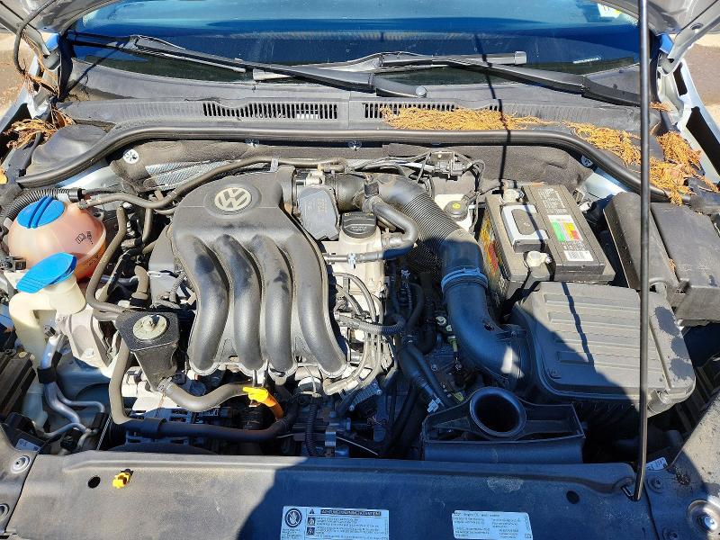 3VW2K7AJ2FM301195