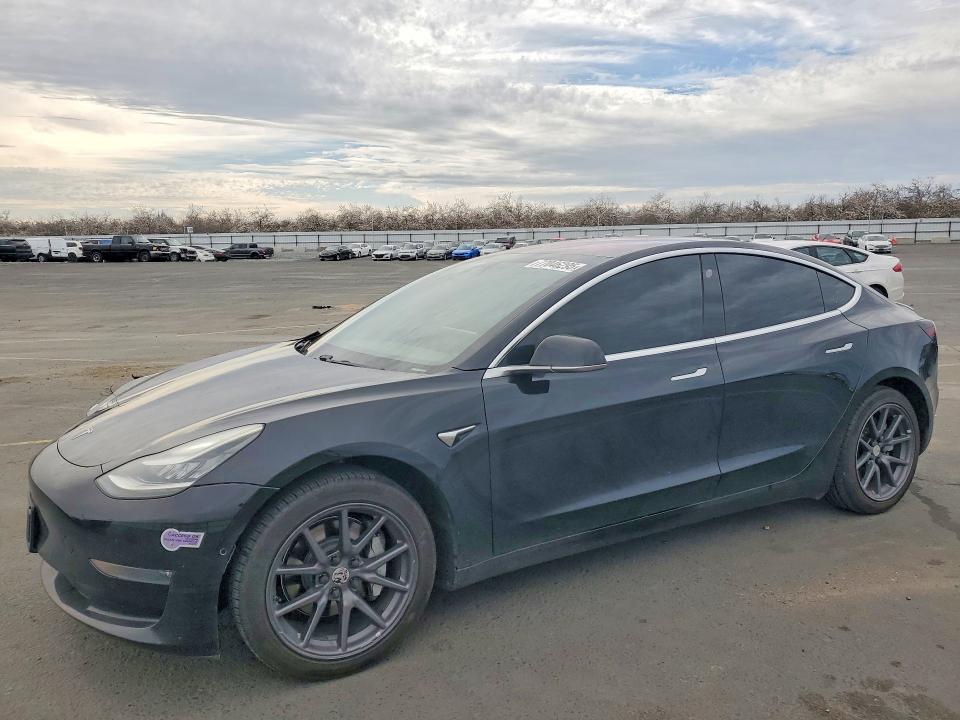2018 TESLA MODEL 3 — VIN 5YJ3E1EA8JF152441