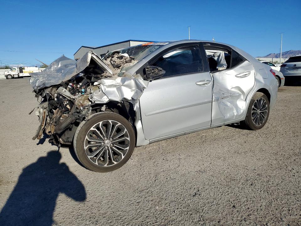 2016 TOYOTA COROLLA — VIN 5YFBURHE2GP448340
