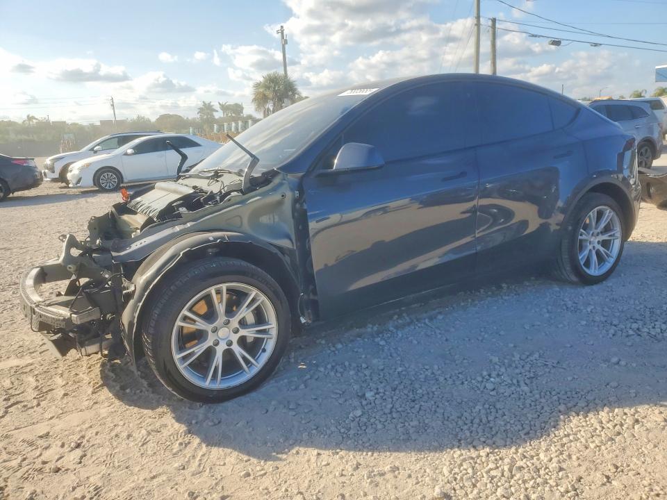 2021 TESLA MODEL Y — VIN 5YJYGDEE9MF281555