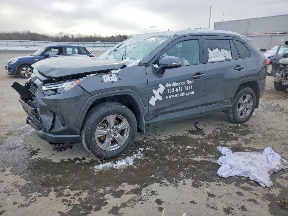 2024 TOYOTA RAV4 HYBRID — VIN 2T3RWRFVXRW242123