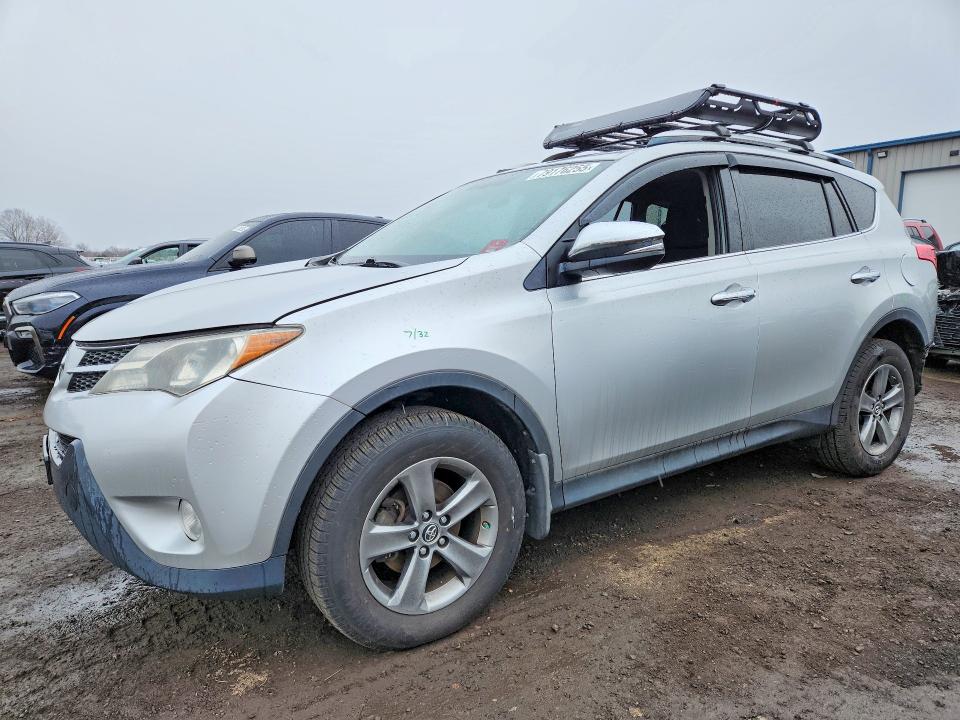 2015 TOYOTA RAV4 — VIN JTMWFREV2FJ031710