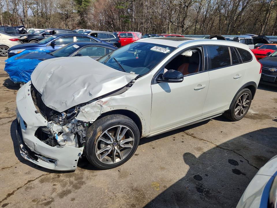 2017 VOLVO V60 CROSS COUNTRY — VIN YV440MWK9H1040677