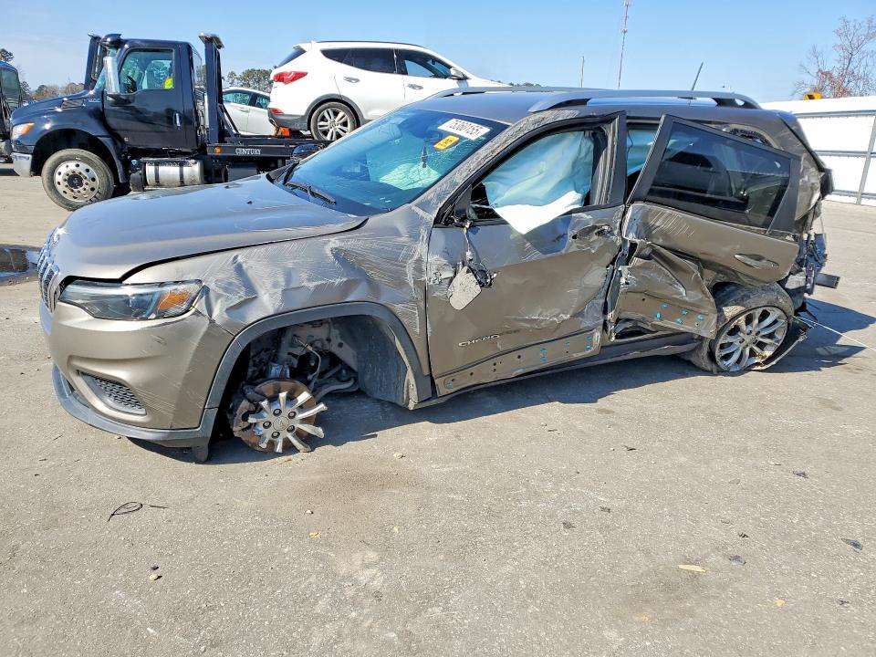 2021 JEEP CHEROKEE — VIN 1C4PJLCB9MD107637