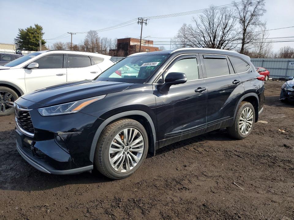 2021 TOYOTA HIGHLANDER — VIN 5TDFZRBH2MS126032