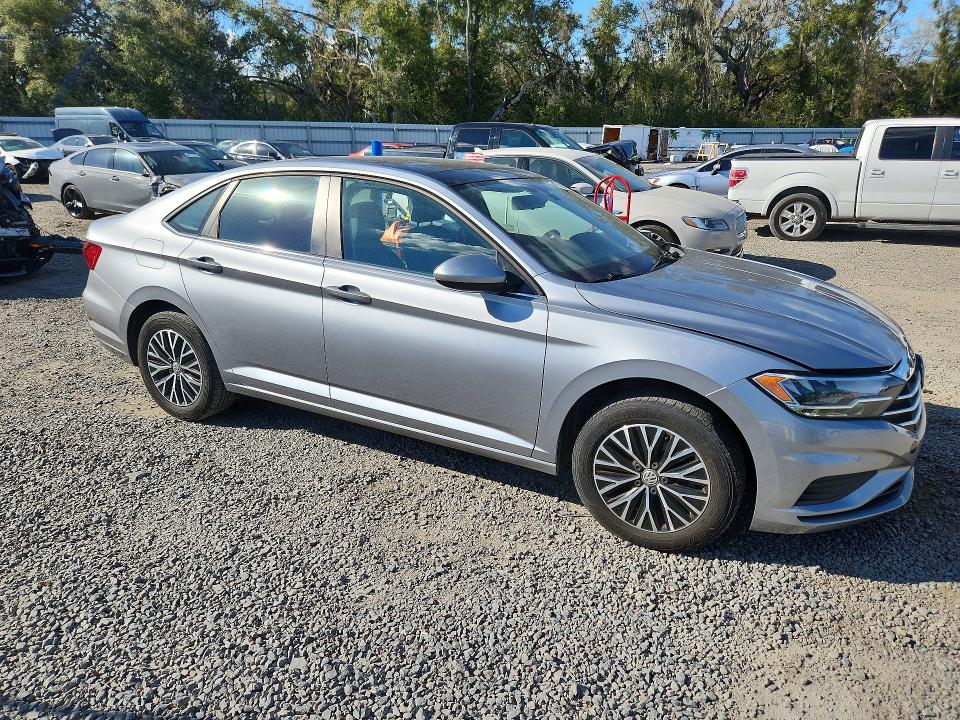 3VWCB7BU5LM050665