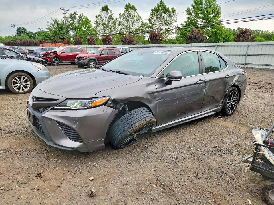 2018 TOYOTA CAMRY — VIN 4T1B11HK4JU529958
