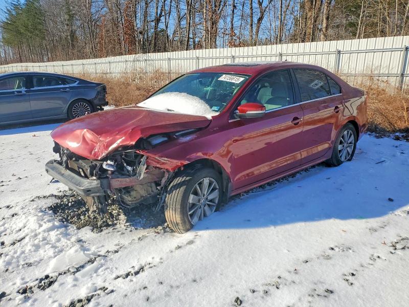 2016 VOLKSWAGEN JETTA — VIN 3VWD67AJ2GM228103