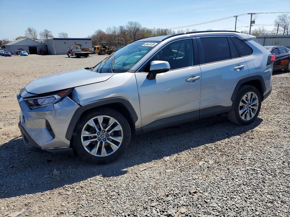 2019 TOYOTA RAV4 — VIN 2T3A1RFV0KW065289