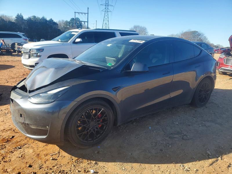 2021 TESLA MODEL Y — VIN 5YJYGDEF2MF230536