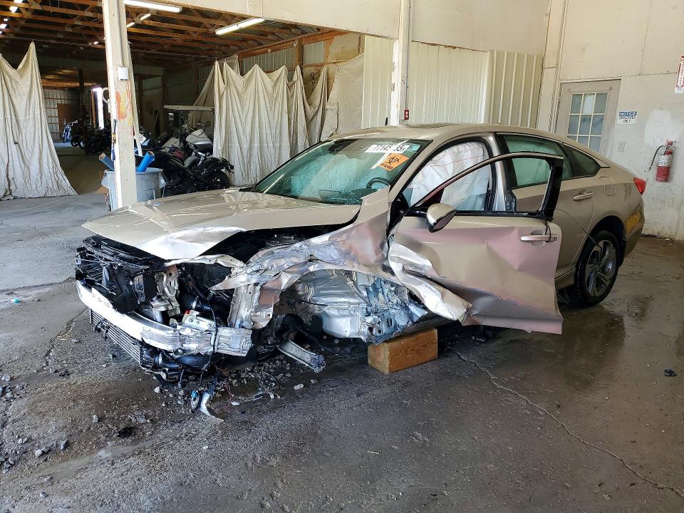 2018 HONDA ACCORD — VIN 1HGCV2F69JA022968