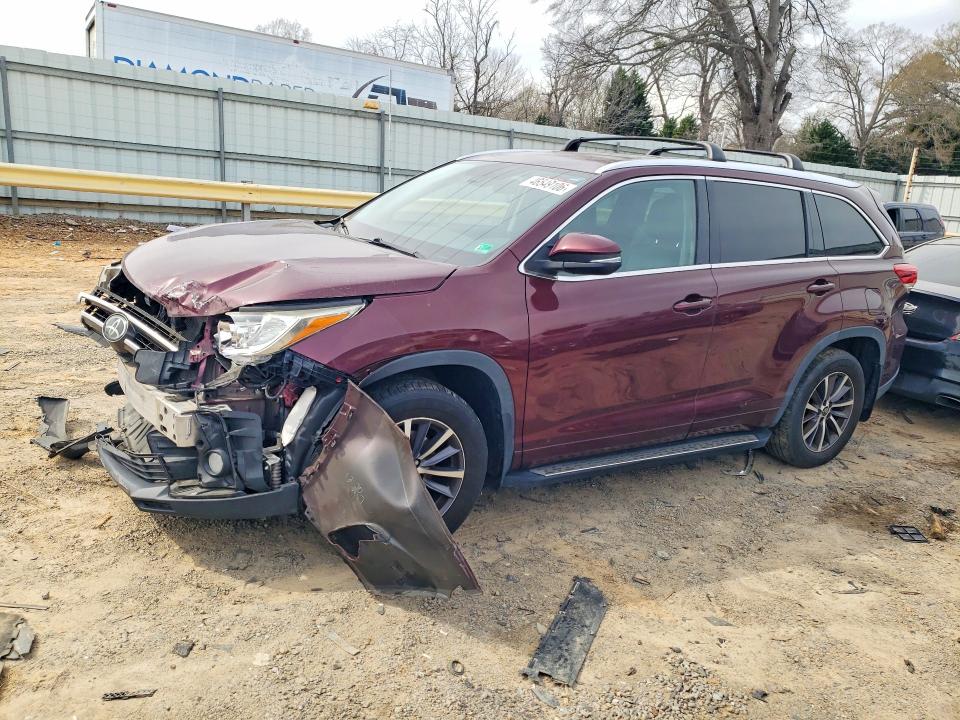 2018 TOYOTA HIGHLANDER — VIN 5TDJZRFH5JS862186