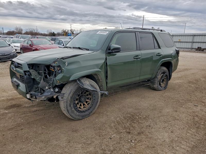 2021 TOYOTA 4RUNNER SR — VIN JTEBU5JR3M5885533