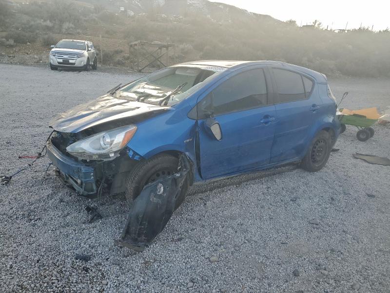 2016 TOYOTA PRIUS C — VIN JTDKDTB30G1137000