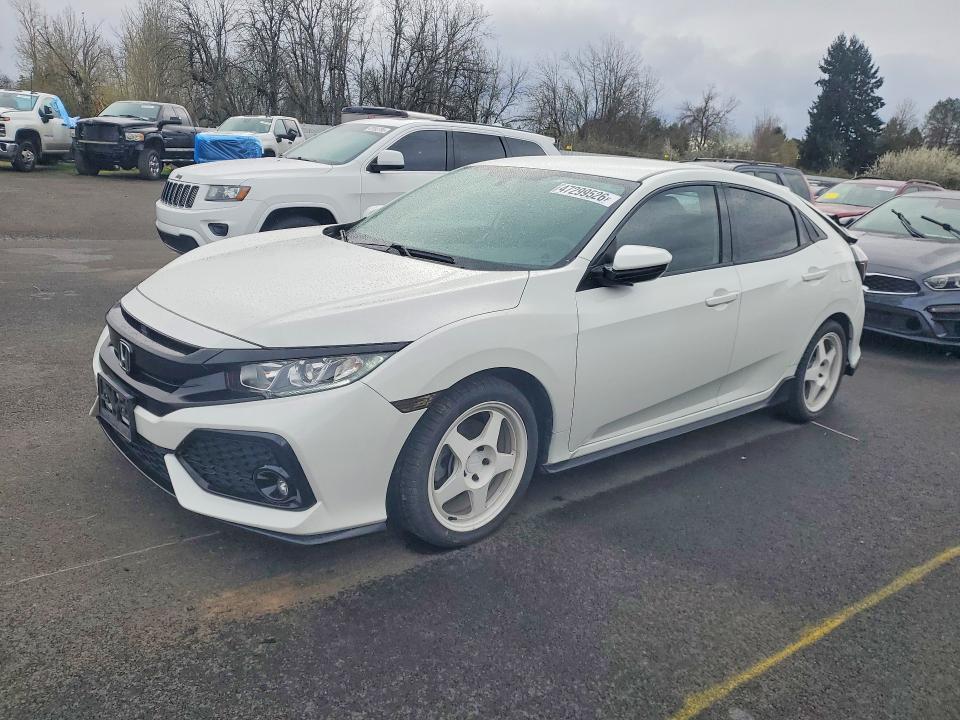 2018 HONDA CIVIC — VIN SHHFK7G40JU205762