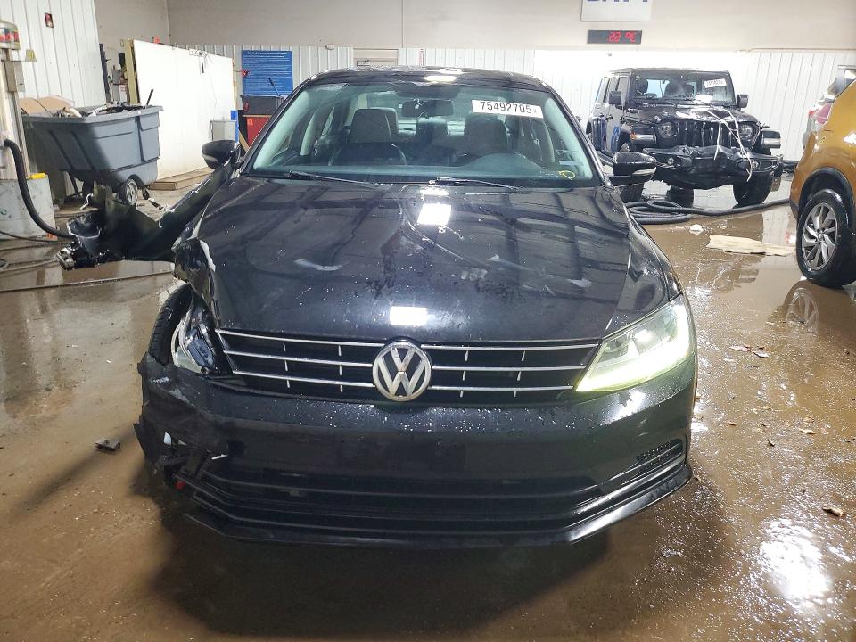 3VWDB7AJ5JM264015