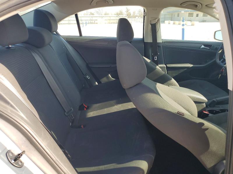 3VW2K7AJ1FM350212