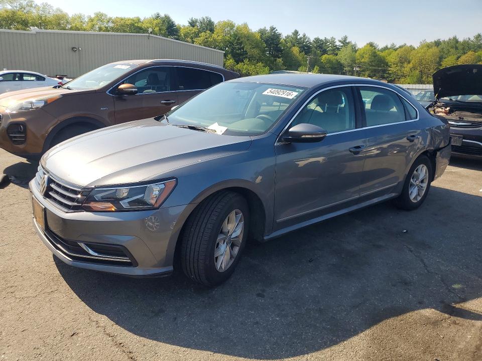 2017 VOLKSWAGEN PASSAT R-LINE AUTOMA — VIN 1VWAT7A38HC000574