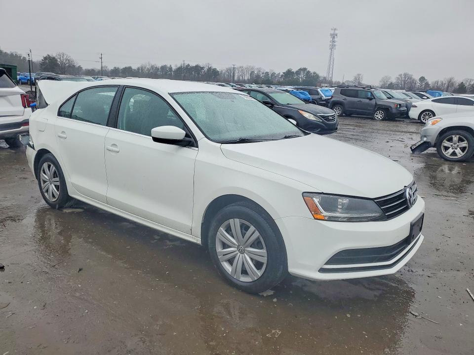 3VW2B7AJXHM262553