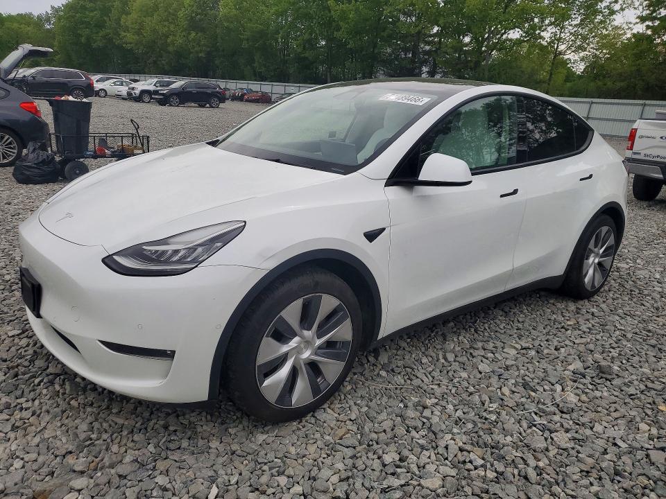 2022 TESLA MODEL Y — VIN 7SAYGDEEXNF378560
