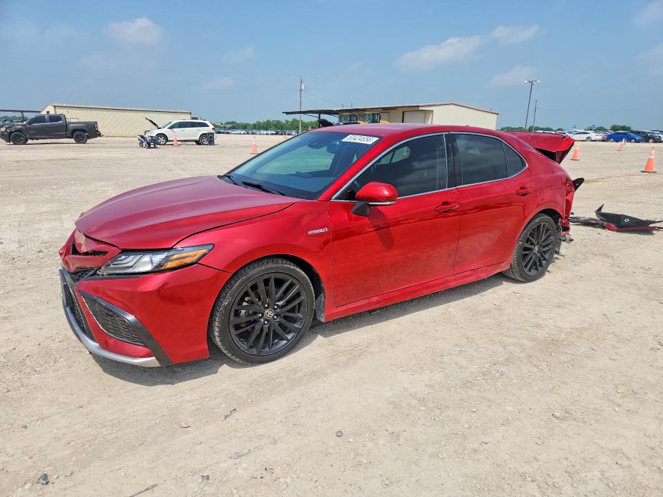 2021 TOYOTA CAMRY — VIN 4T1K31AK2MU024588