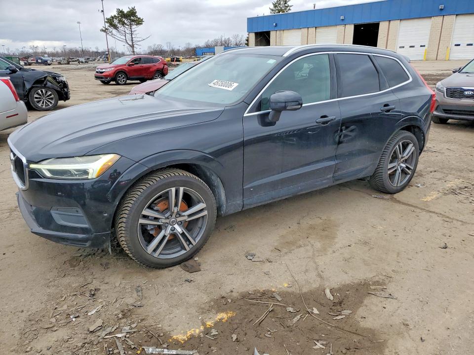 2018 VOLVO XC60 — VIN LYV102RK8JB073917